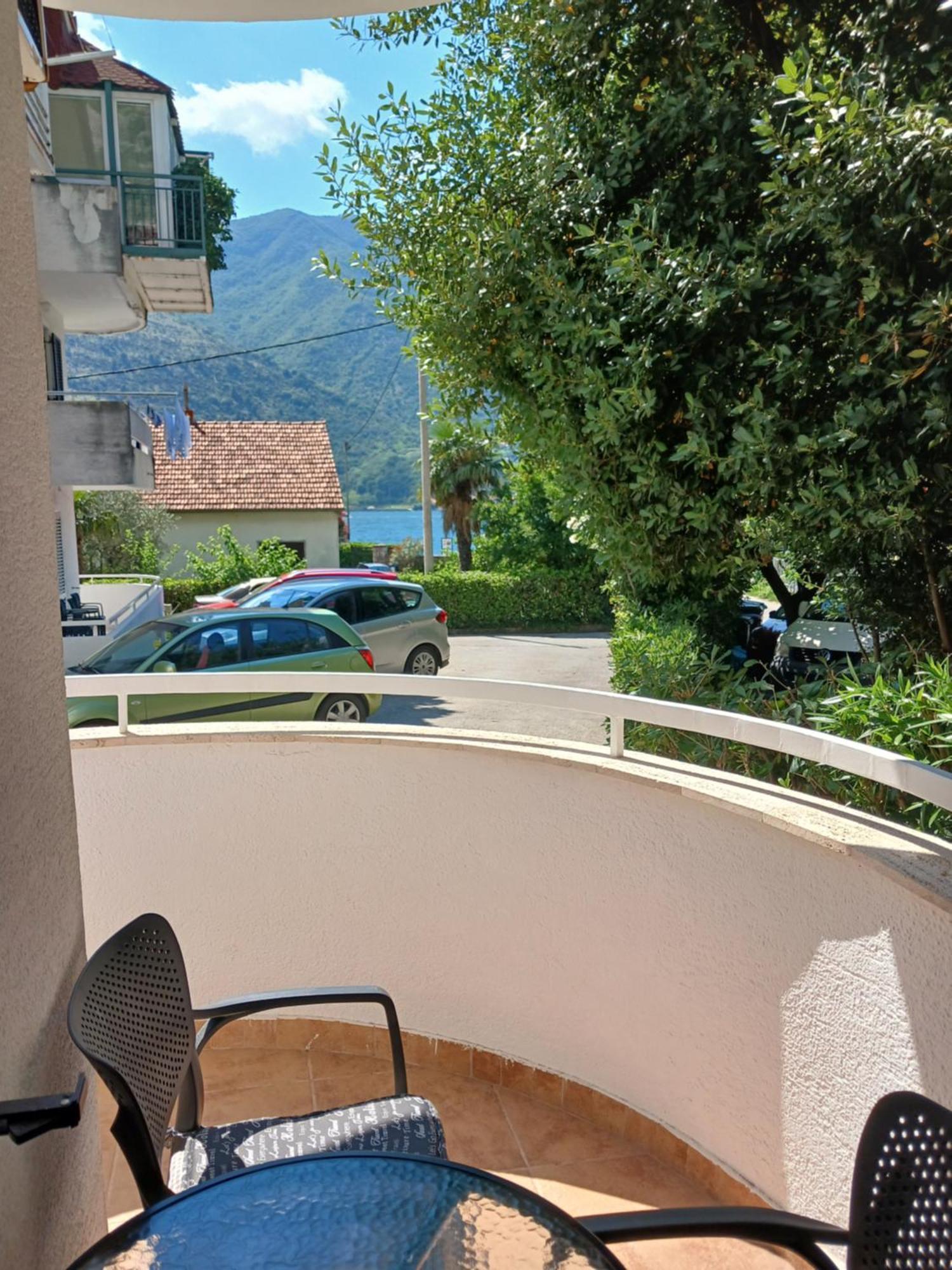 Apartments Tiha Noc Kotor Dış mekan fotoğraf