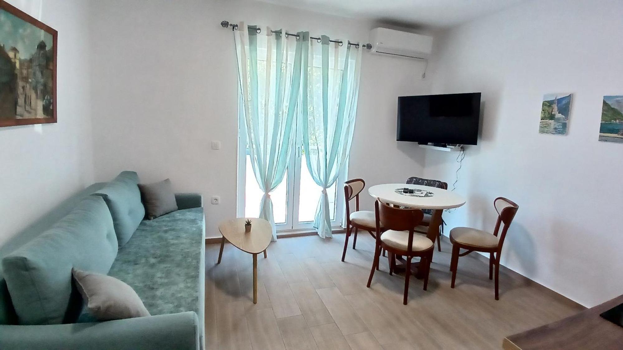 Apartments Tiha Noc Kotor Dış mekan fotoğraf